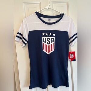 NWT ⚽️ USWNT Women's Small Navy and White T-Shirt